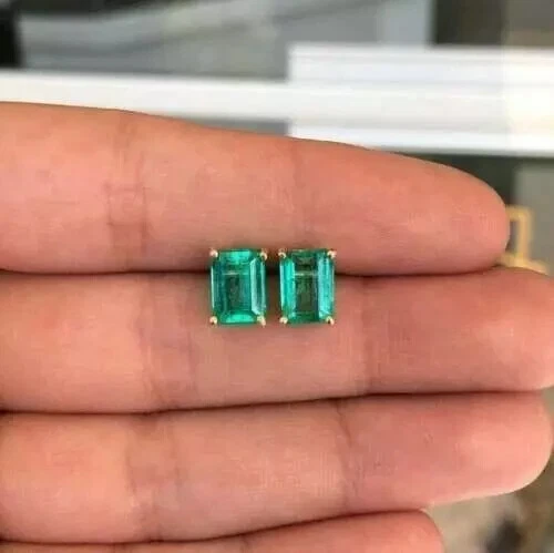 1.00 Natural Green Emerald Solid 14k Yellow Gold Women's Stud Earrings - Image 4 of 4