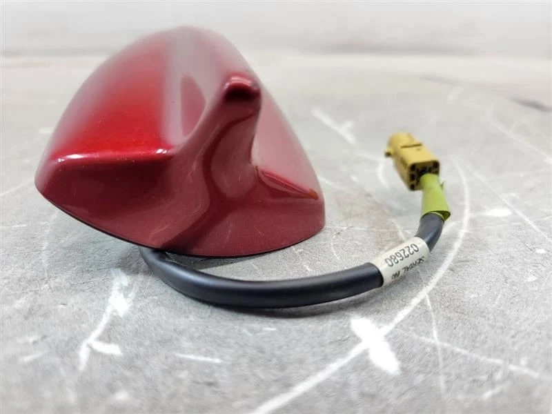 2014 2015 2016 2017 2018 MAZDA 3 ANTENA DE RADIO ROJA BHN2-66-930-62 Foto 4 de 4