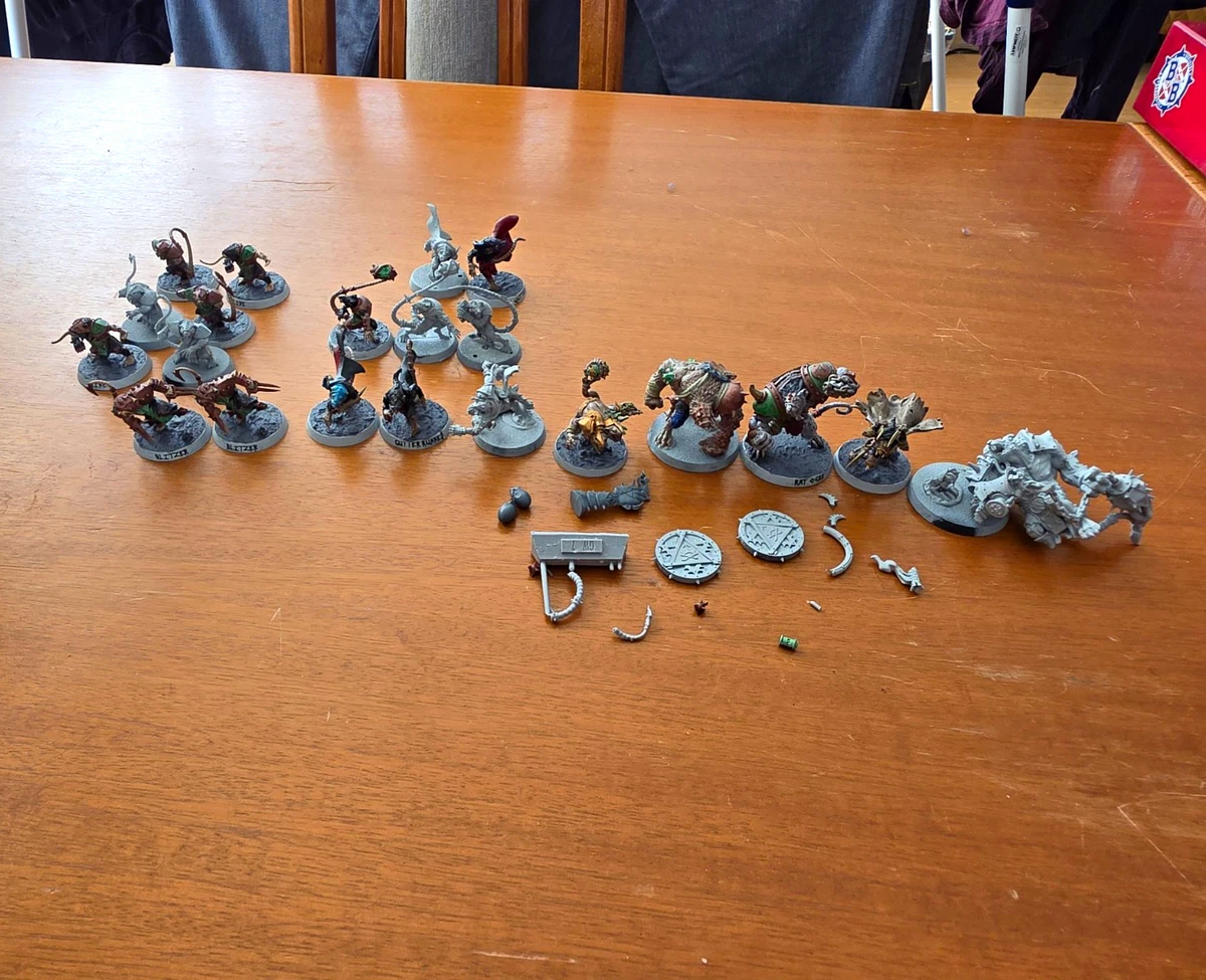 Blood Bowl Skaven Team mit einigen Star Spielern