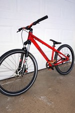 Cannondale Chase Dirt Jumper Bike 26in Red Al...