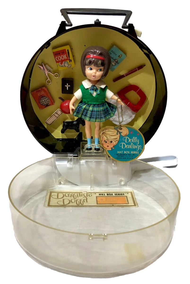 RARE - DOLLY DARLINGS - vintage 1967 HASBRO - SLUMBER PARTY - MINT IN