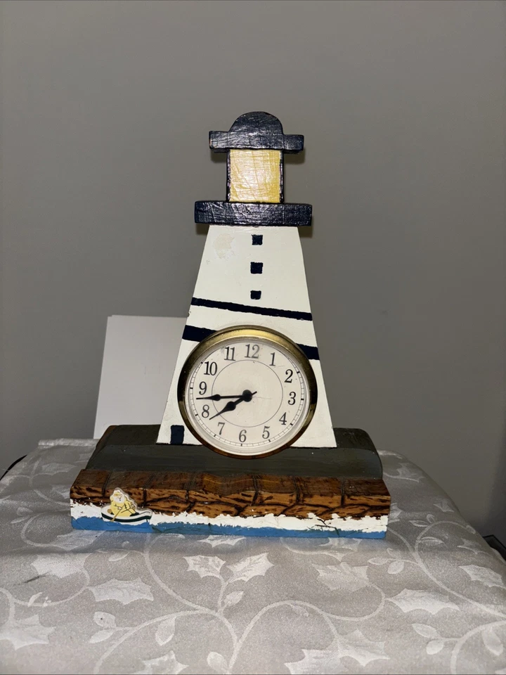 Lote Faros Madera #3 Casas Hechas a Mano y Pintadas/Reloj No Funciona Usado Foto 3 de 4