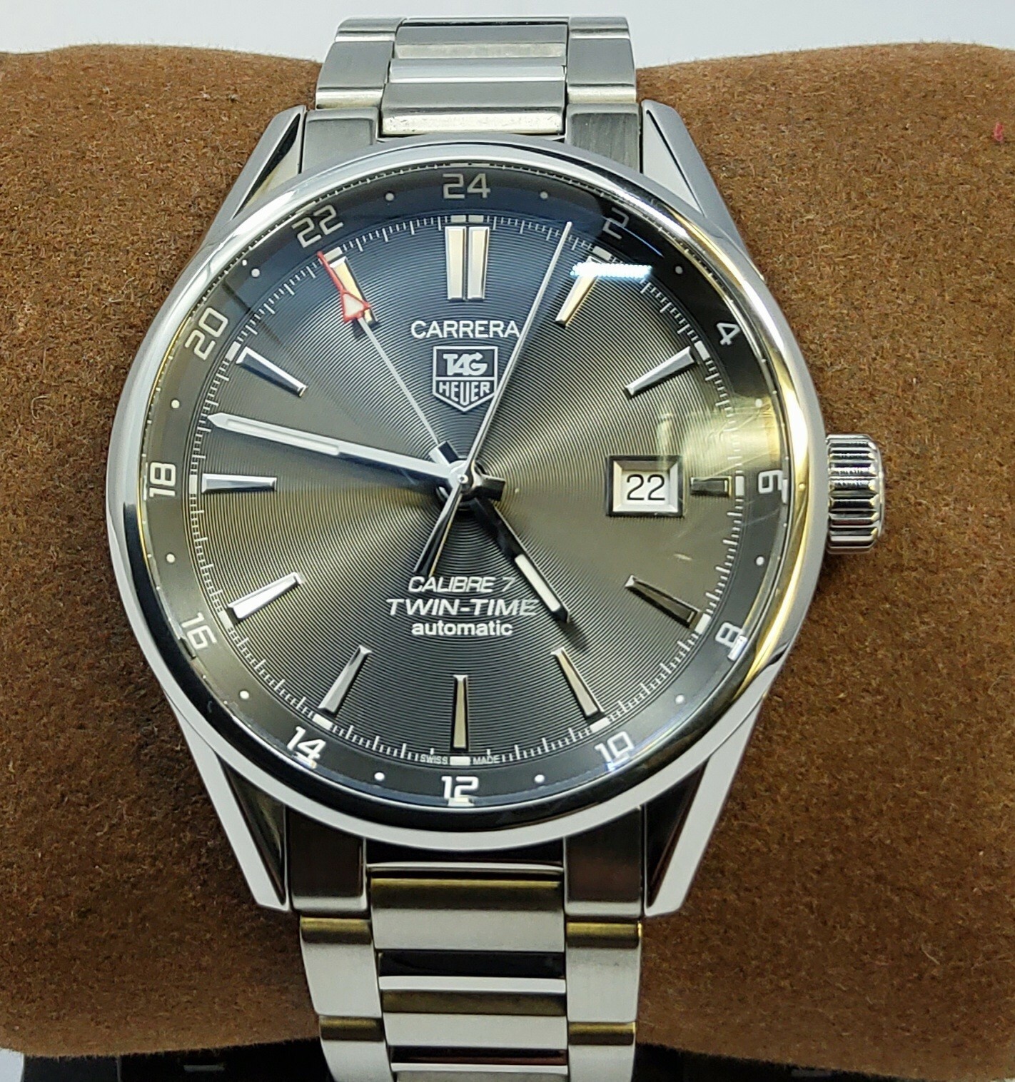 tag heuer carrera twin time calibre 7