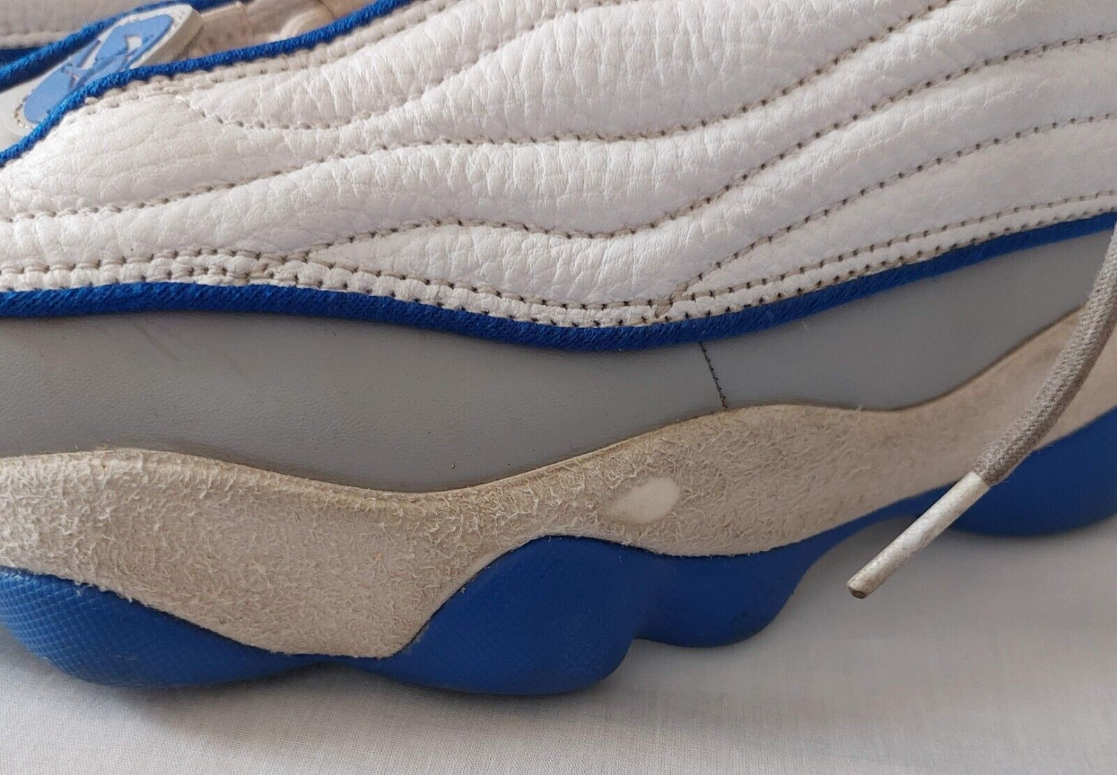Jordan Pro Strong White Hyper Royal Men’s Size 12 White Gray Blue w/ Box image 6