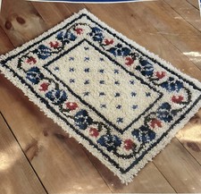 Bernat Latch Hook French Country Floral Vintage 1992 Laurel Blake 20x27 New