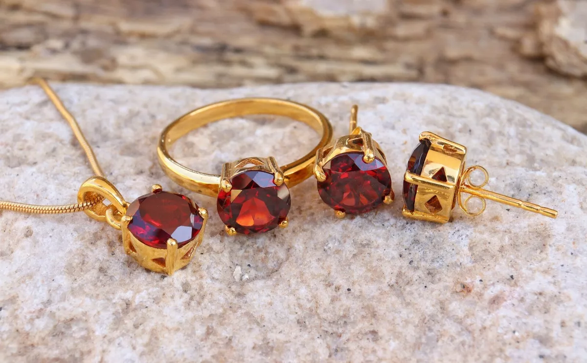 Natural Garnet Ring Earrings Pendant Jewelry Set Round 18k Gold