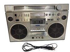 HITACHI TRK-8600RM Stereo Radio Cassette Recorder Silver Used Tested Vintage