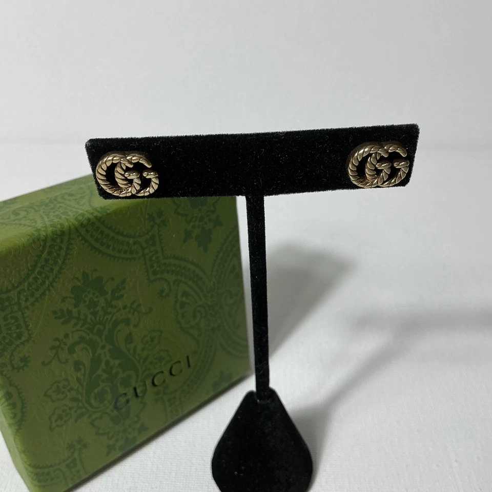 Gucci GG Small Gold Earrings with Box - Image 2 of 3