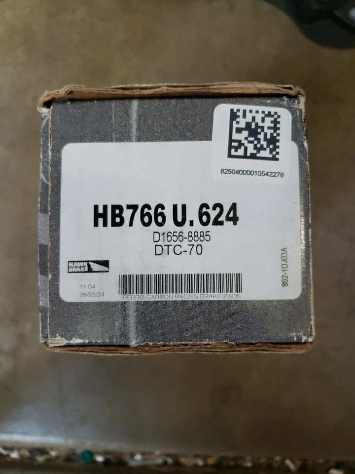 Pastillas de freno traseras Hawk Performance HB766U.624 para BMW M4 DTC-70 Race Foto 2 de 2