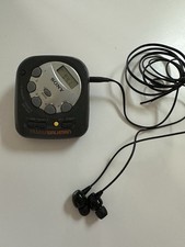 Sony SRF-M35 FM / AM Digital Walkman Radio Portable Tested Works Gray