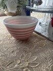 Vintage Pyrex Pink Stripe Bowl 401 2.5 Qt. RARE TO FIND Trade Mark 8. 1/2 Pt