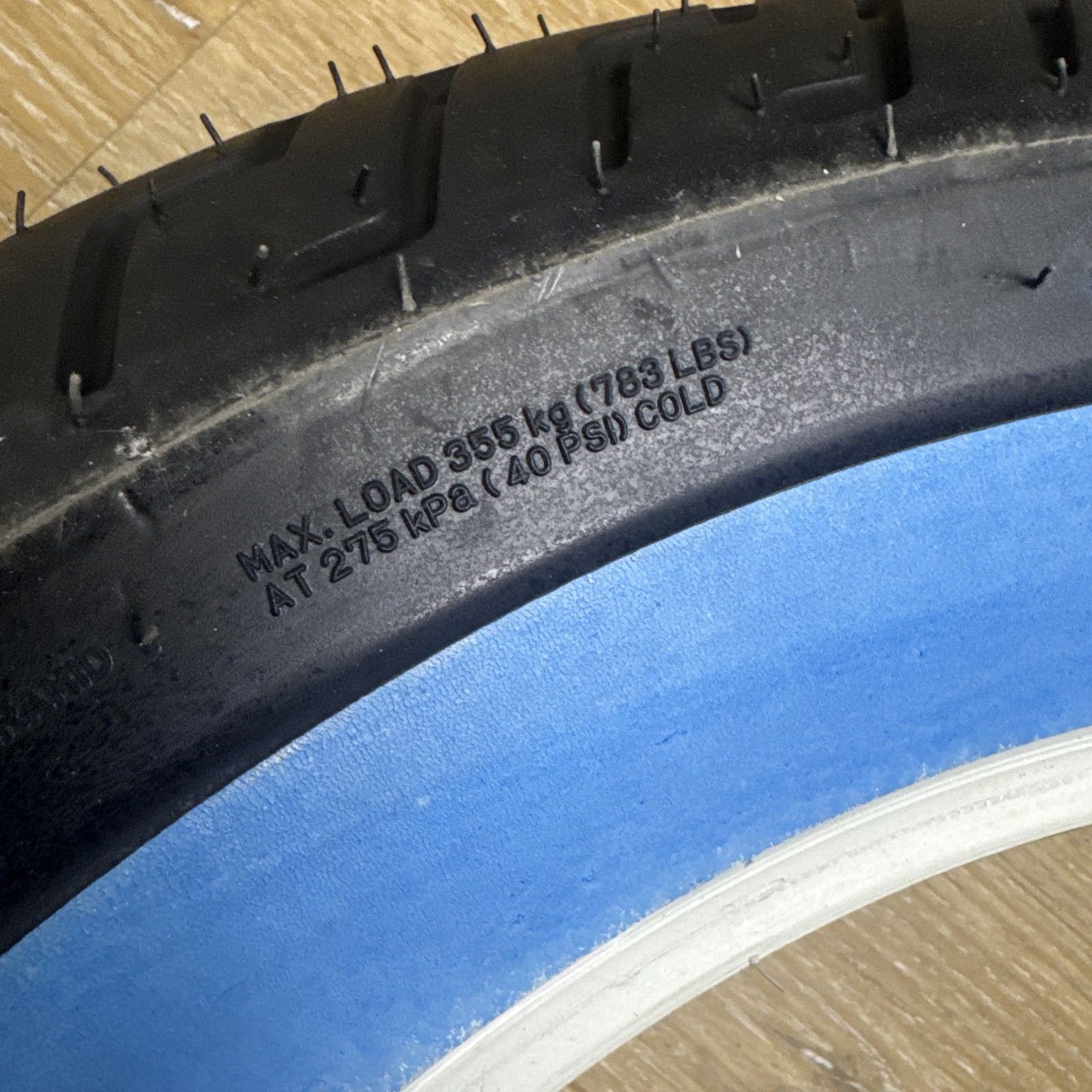 Dunlop Harley Davidson D402 Front Motorcycle Tire MT90B-16 (72H) Wide White Wall