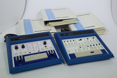 Lot of HeathKit Continuing Education ET-3100 ET-3200 + Manuals, Cassetes etc