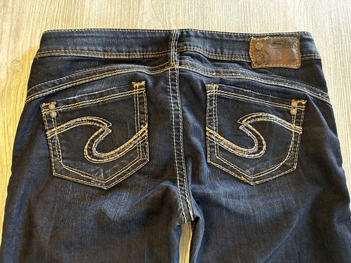 Silver Jeans Womens 32 x 31 Dark Wash Blue Denim Camden Rose Bell Bottom Flared. - Picture 4 of 14