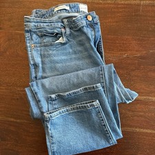 Universal Thread Women's Mid-Rise Baggy Jeans Classic 90's Vintage Straight Fit