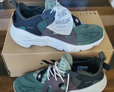 nike huarache type olive