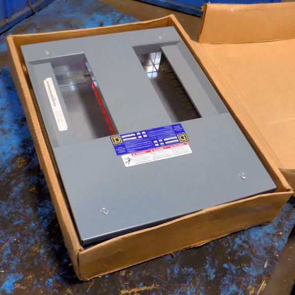 SQUARE D 1PH 3W 120/240VAC 400A I-LINE PANELBOARD 12146840710040001 SER