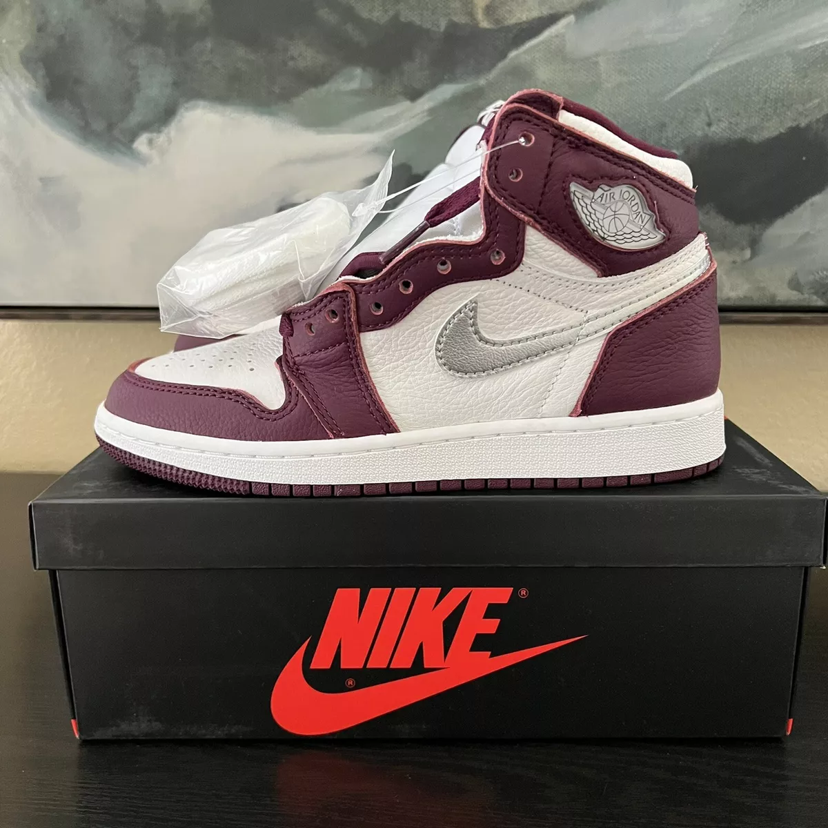 Air Jordan 1 Retro High OG Bordeaux