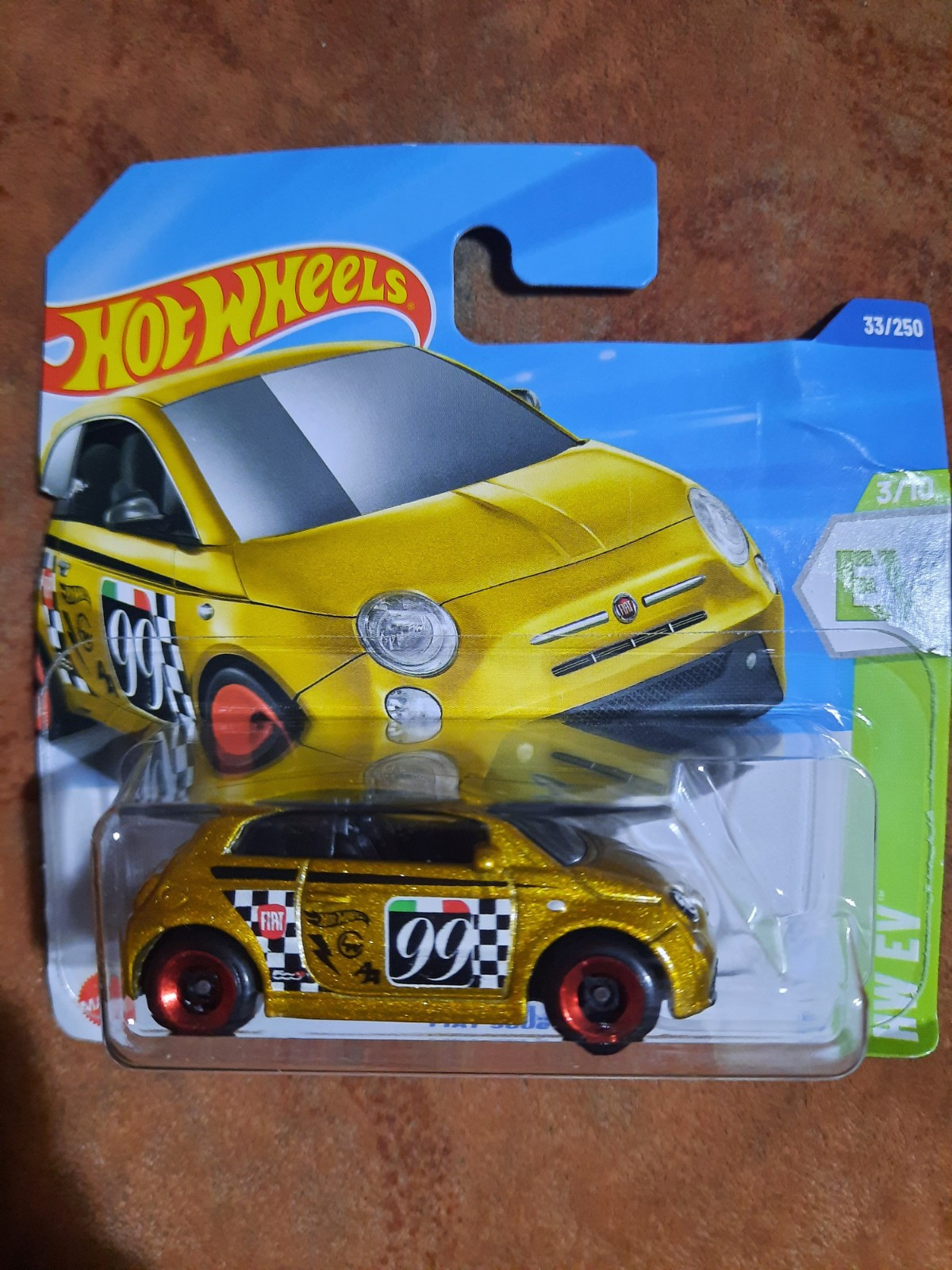 Hot Wheels NEW 2025 Fiat 500e. In Unopened Box