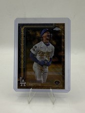 2025 Topps Gilded Collection - Mookie Betts #40 Gold Wave Refractor /75