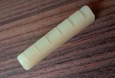 Knochen Sattel 42,5 mm (42 mm) ungebleicht f. Westerngitarre, E-Gitarre bone nut