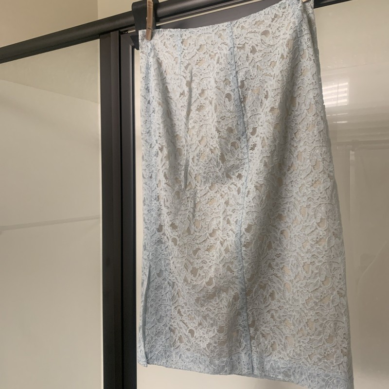 Light Blue lace skirt Size 4 Lined