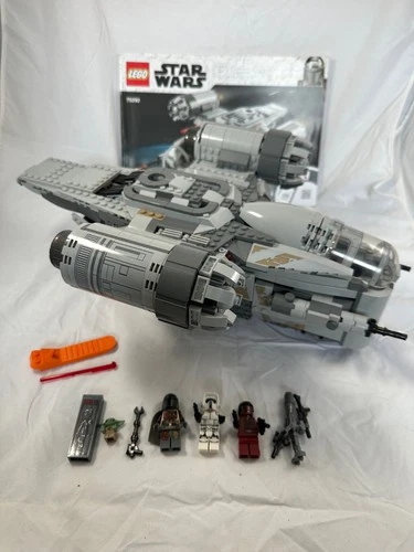 LEGO Star Wars 75292 The Razor Crest - complete set, all minis and instructions