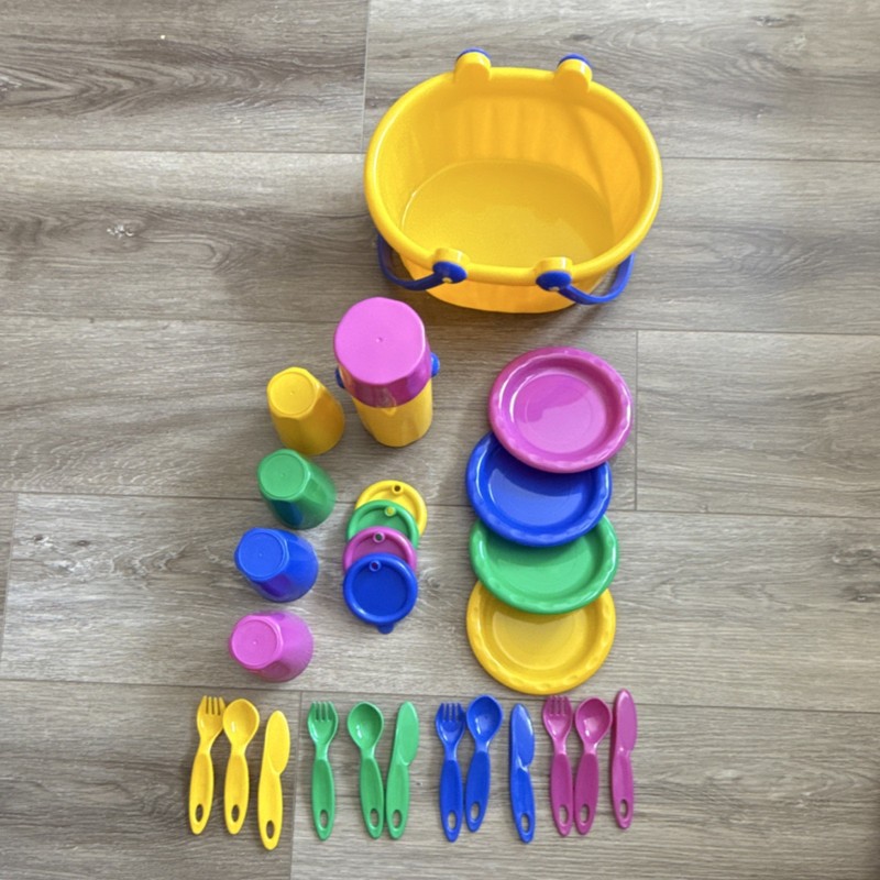 Discovery Toys 1992 Pretend Play Dish & Tea Set Plates Cups Utensils