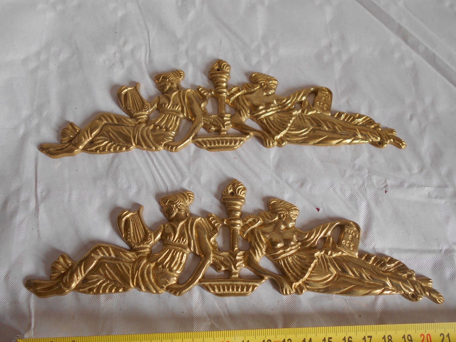 Picture 1 of 4