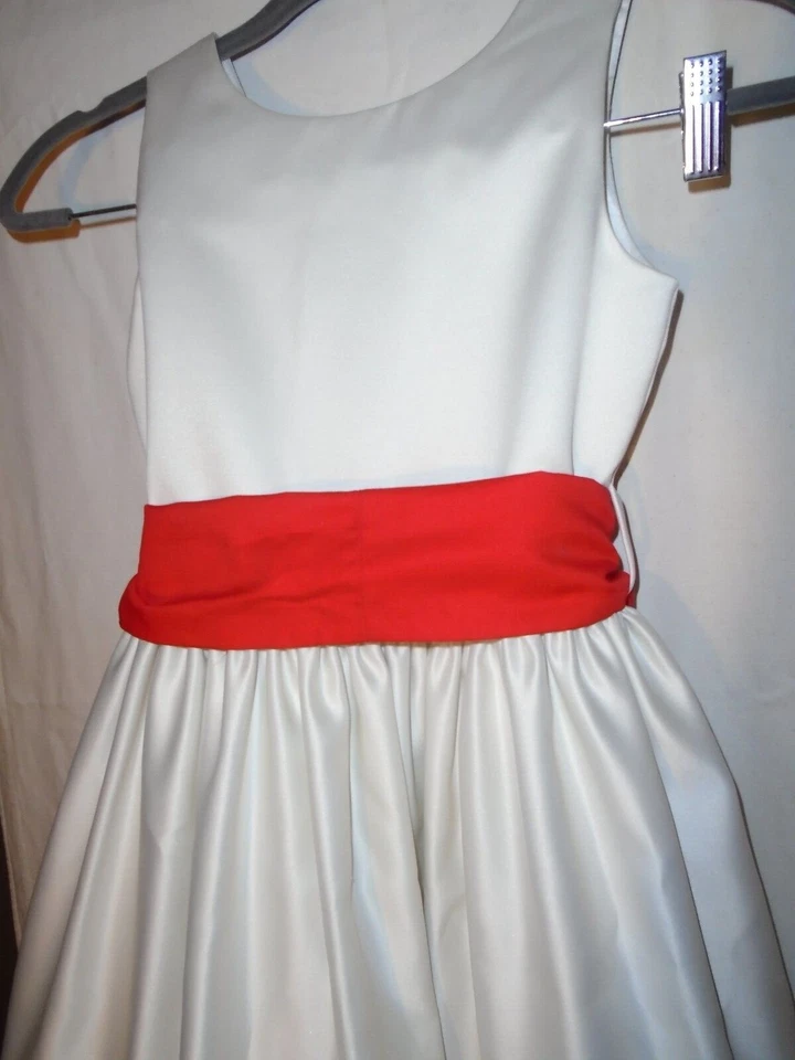 Vestido de satén blanco formal de Girls Us Angels, comunión, boda talla 8 Foto 3 de 4