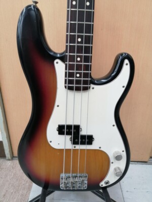 Fender USA Highway Oneプレシジョンベース Fender Highway One Precision Bass - Honey Blonde | Sweetwater