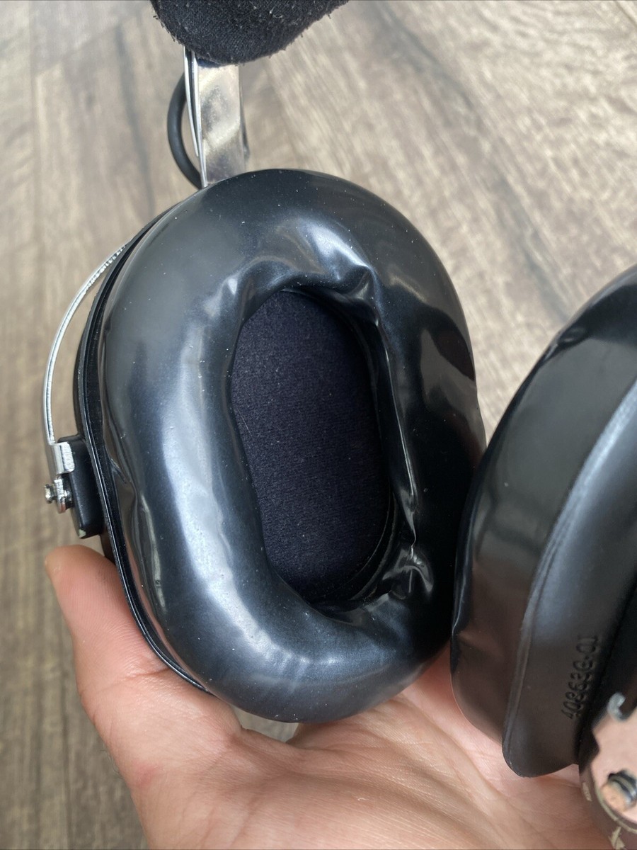David Clark H10-76 Aviation Headset With Microphone Tested Good