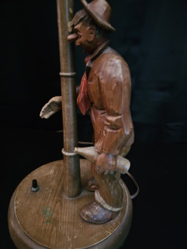 Black Forrest Hand Carved Wood Lamp Drunkard With Bottle And Lamp Post. Works! - Picture 7 of 9