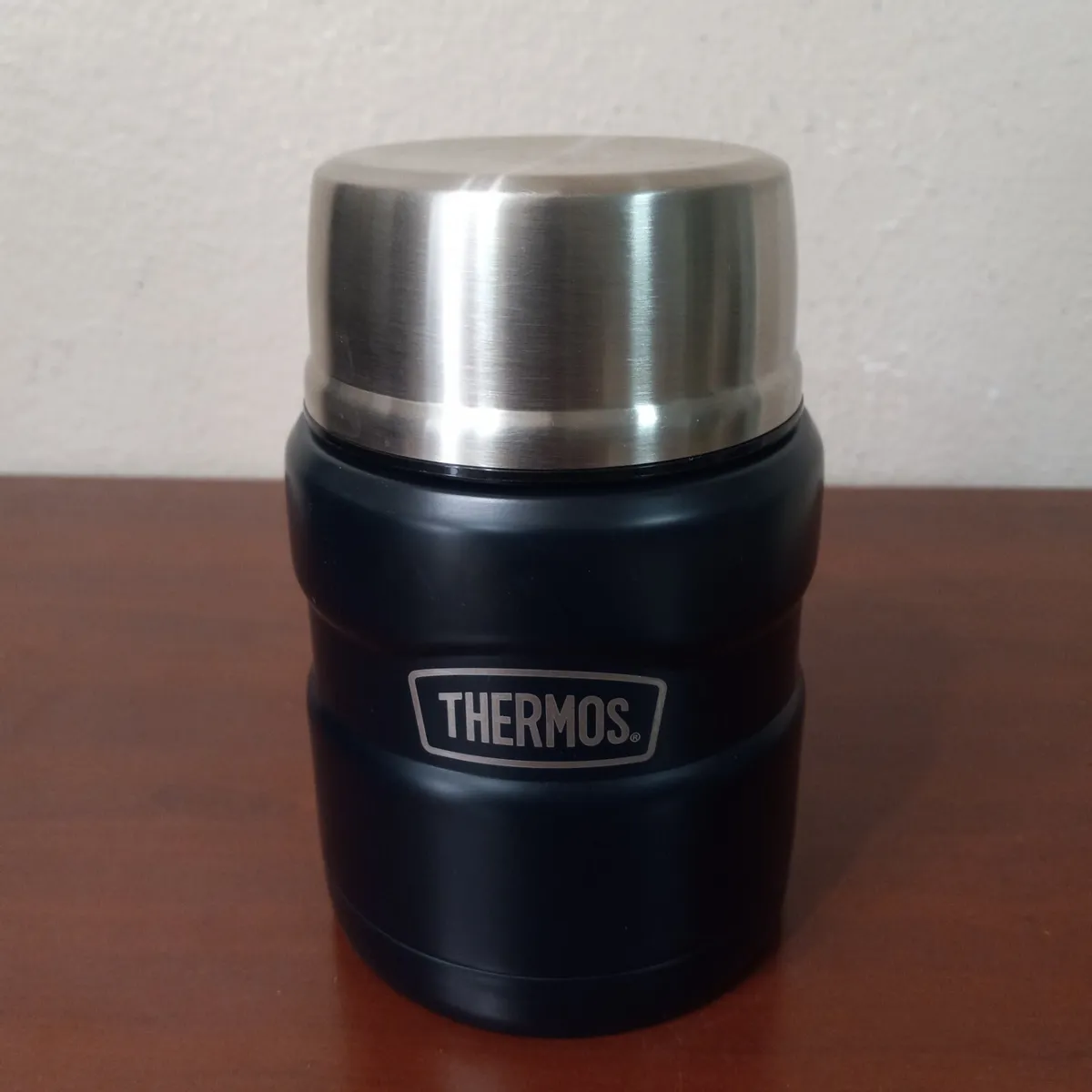Thermos Hot Cold Container Food Jar with Spoon on Lid 16 oz Metal Black  3916