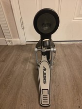 Alesis Kick Tower With Pedal For Alesis Nitro...