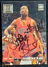 1993 STADIUM CLUB #159 CORIE BLOUNT AUTOGRAPHED BULLS ROOKIE CARD. rookie card picture