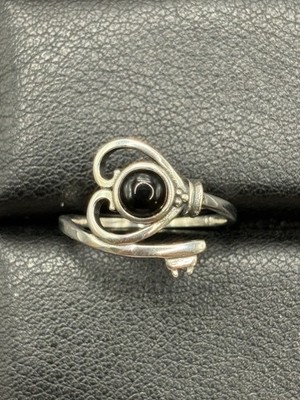 Neu Zustand Sterlingsilber Onyx Herz Schlüssel Bypass Ring 925 Größe 7 F9