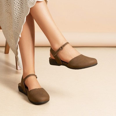 Women's Sandals Closed Toe Arch Support Comfort Cork Footbed Flat Summer Shoes