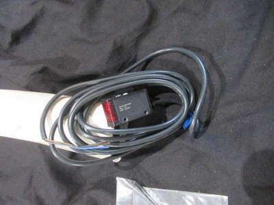 Omron E3S-AD31 / E3SAD31 (NEU IM KARTON)