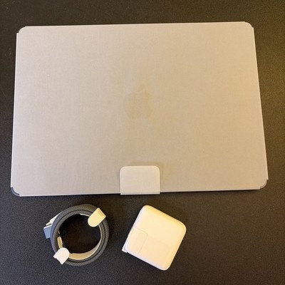 Apple MacBook Air 13'' M4 2025 Midnight 16GB RAM 256GB SSD MW1C3LL/A Unused