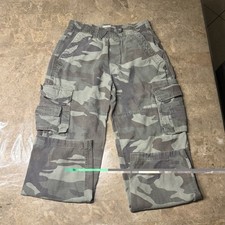 Abercrombie Kids Baggy Cargo Pants in an olive camo color size 13/14