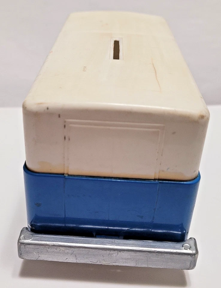 VINTAGE COMO PLASTICS BROOK-HALL DAIRY FOODS DELIVERY VAN PROMO BANK - Image 4 of 4