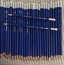 Lot of 30 Staedtler Pre Sharpened Pencils 132 46 HB 2 Mostly new 