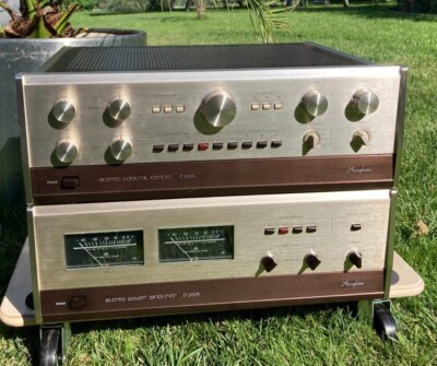 Accuphase Vorstufe und Endstufe Set C200 P300