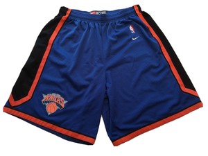 knicks throwback shorts