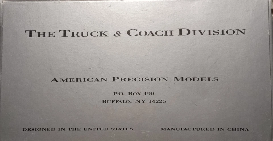 American Precision Models (APM) #39000-2 1950 GMC TD 4510 4511 Transit Bus/Coach - Image 2 of 4