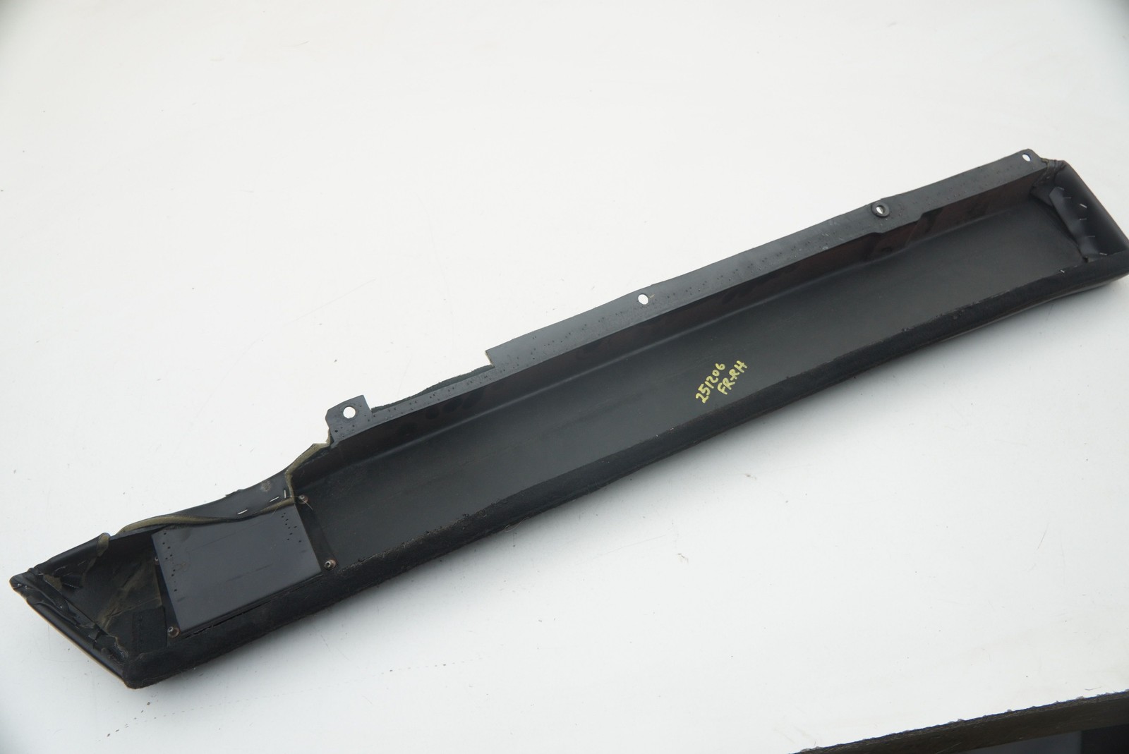 Right Passenger Door Upper Trim Panel 61217900 Ferrari Mondial Cabriolet 1985