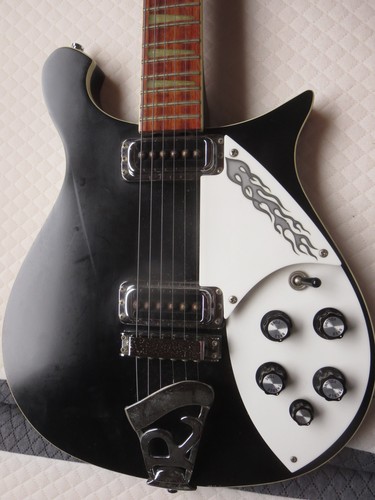 Rickenbacker 620 Jetglo Electric Guitar made in the USA w/OHC 2000 model - Afbeelding 16 van 20
