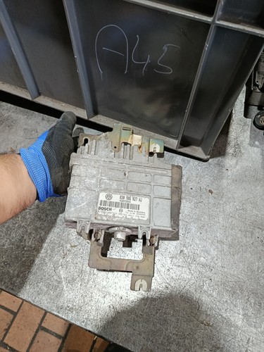 VW Polo 3 6N Motorsteuergerät Motor Steuergerät 030906027AJ 0261204824 Original