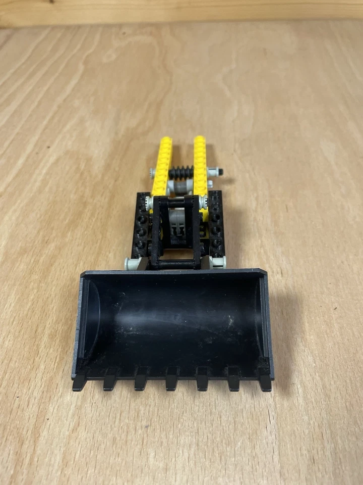 LEGO Technic 8047 Compact Excavator, photo 2 of 4